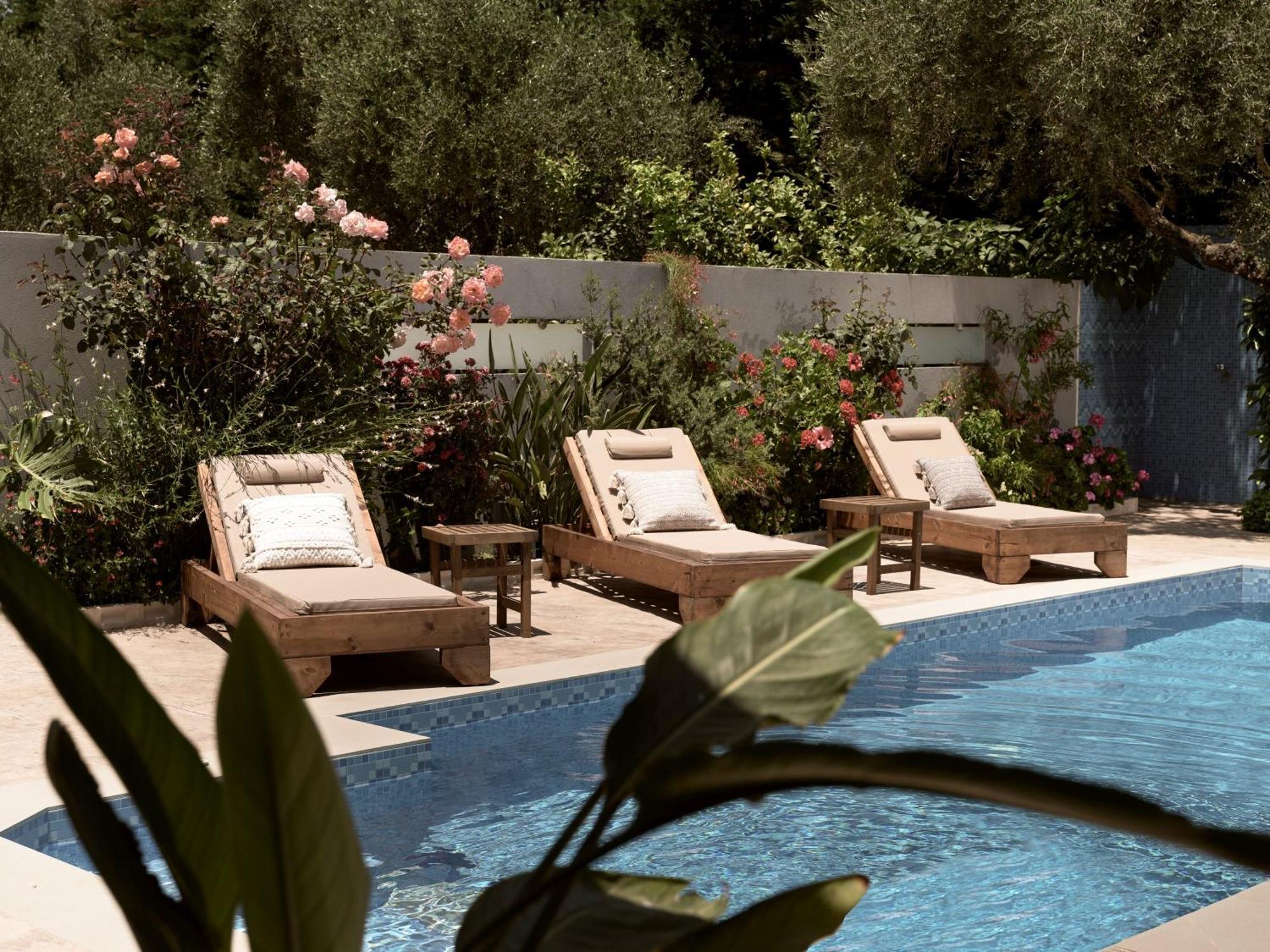 Jasmine Suites With Private Pool チィリヴィ エクステリア 写真
